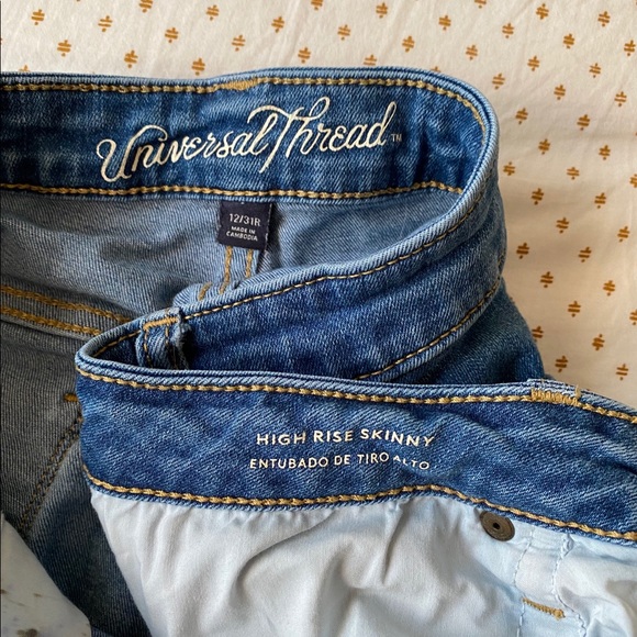 Universal Thread High Rise Skinny Jeans - Picture 3 of 4